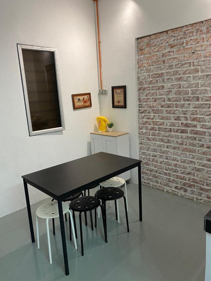 Homestay "Feel At Home" Near A Famosa & Jonker Street For 4-7 People Malacca Eksteriør billede